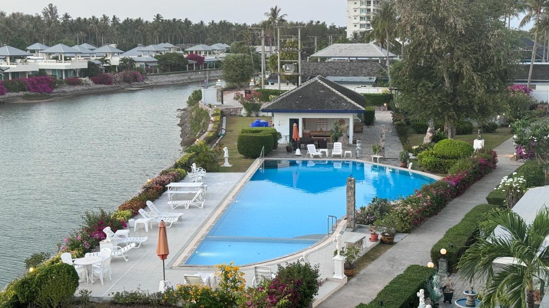 Absolute Beachfront Villa Ban Huai Yang Экстерьер фото